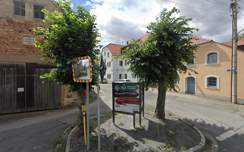 Altenpflegeheim Kirschallee Pflege- und Seniorenpark GmbH