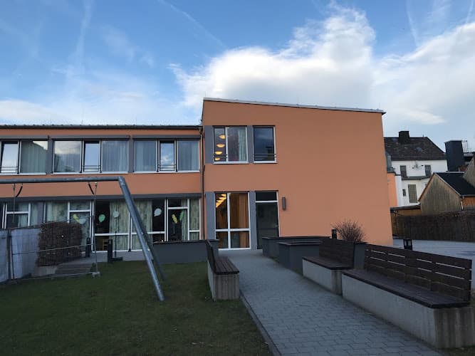 Diakonie Hochfranken, Seniorenhausgemeinschaften im Mehrgenerationenhaus