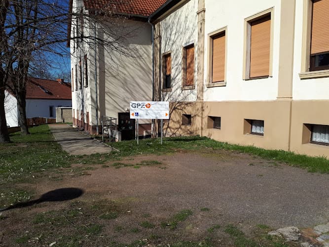 Gesundheits- und Pflegezentrum GmbH
