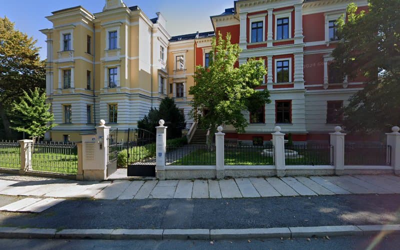 Ginkgo Villa