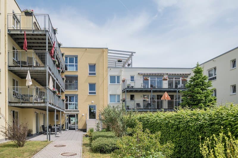 Volkssolidarität Wohn- & Pflegezentrum "Goldene Au"